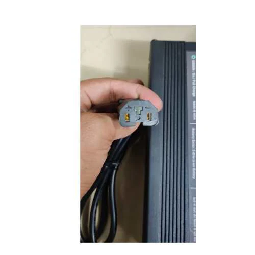 72V Lithium EV Battery Charger for EV E-Bike - Output 84V 6Amps - Image 3